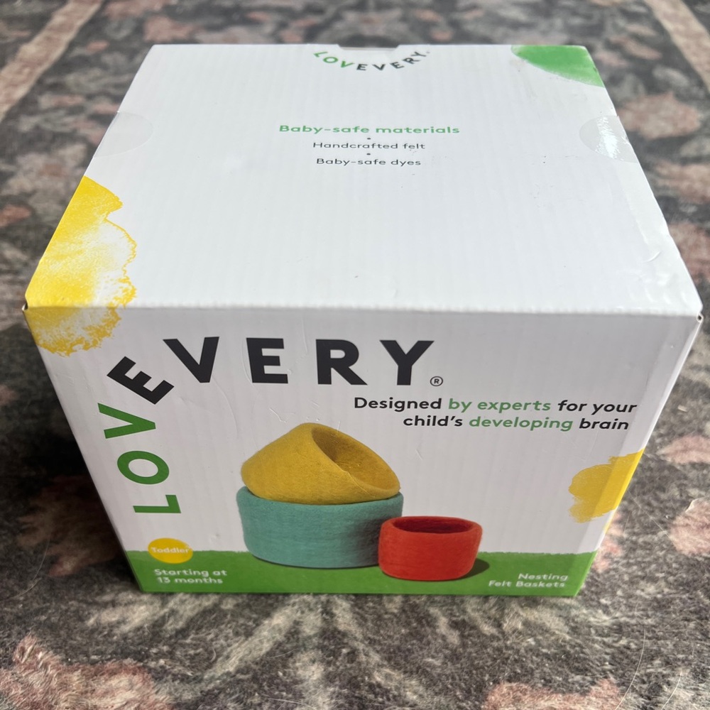 NIB LOVEVERY Nesting Felt Baskets